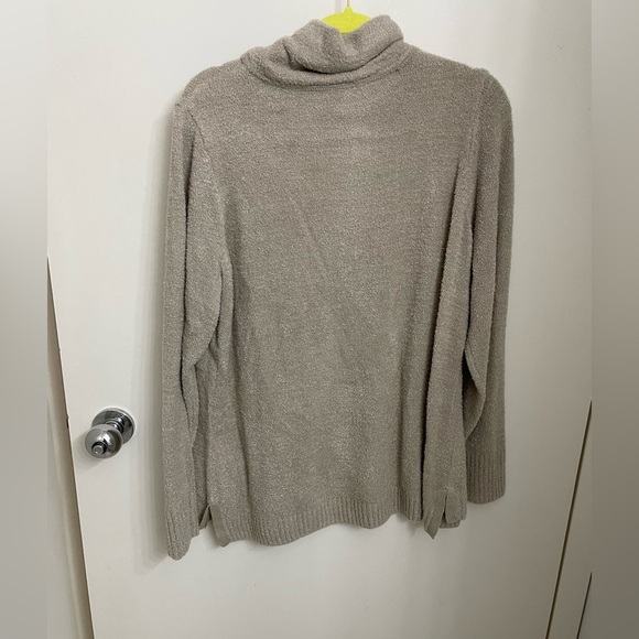 Funnel neck pullover - Picture 2 of 9